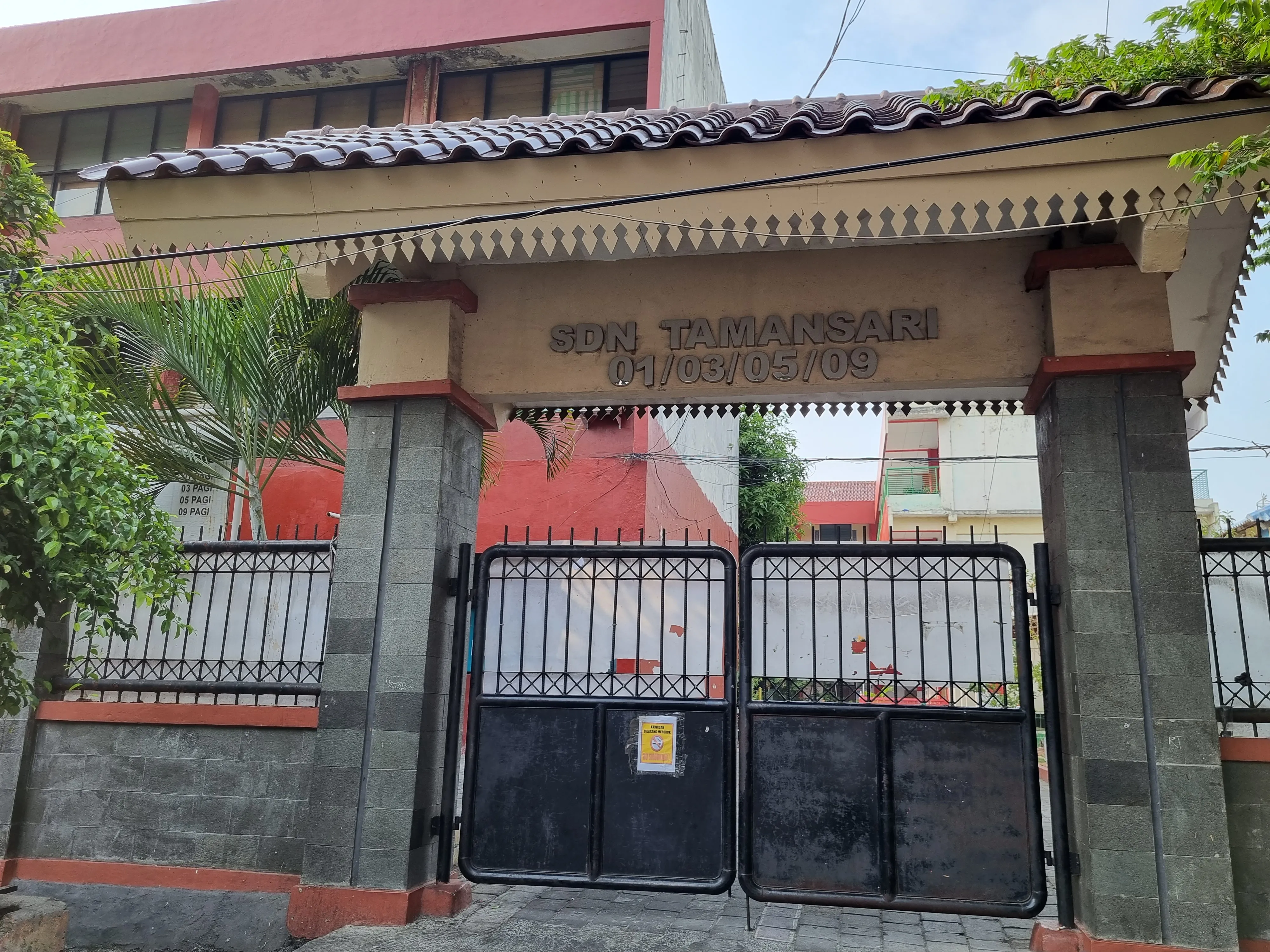 Layanan Publik